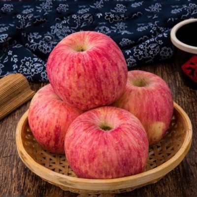 新鲜水果脆甜栖霞红富士苹果85mm大苹果10斤装 果园直发 烟台特产